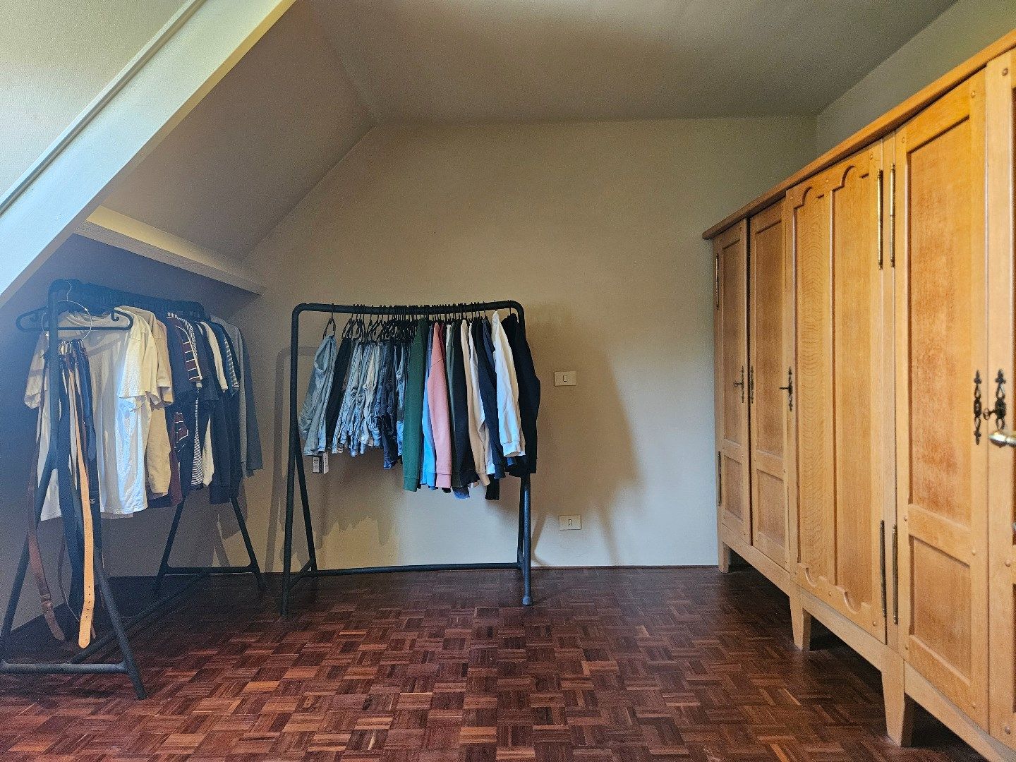 Ruime gezinswoning met 5 slaapkamers in Mol met zicht op groen! foto 12