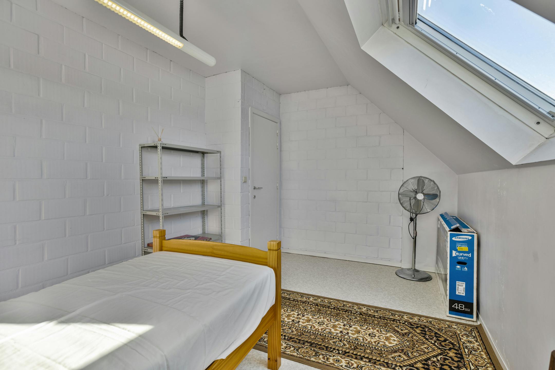 Verhuurd 2 kamerappartement te koop in de Veurnestraat in Poperinge foto 16