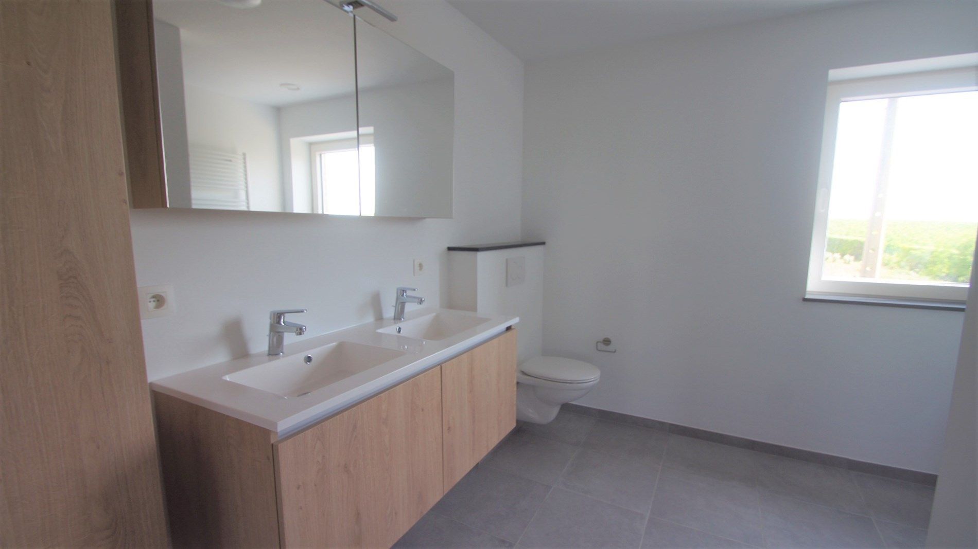 Prachtige nieuwbouw met 3 slpks, zonnig terras en tuin foto 9