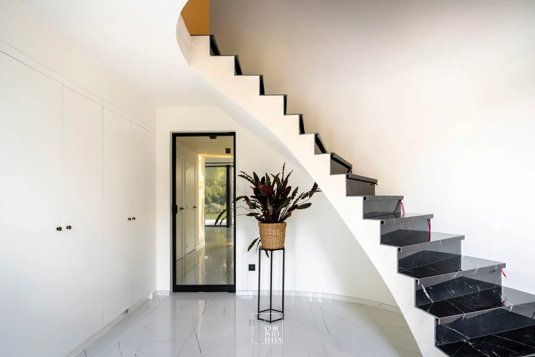 Luxe nieuwbouwvilla van 336 m² op een perceel van 1.313 m² foto 7