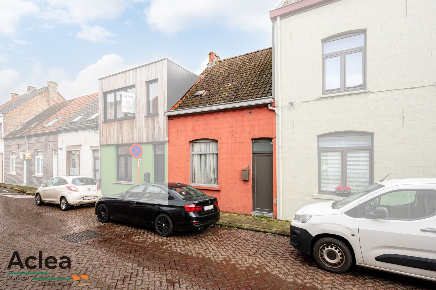 Te renoveren woning met 2/3 slpks en mooie tuin met uitweg foto 1