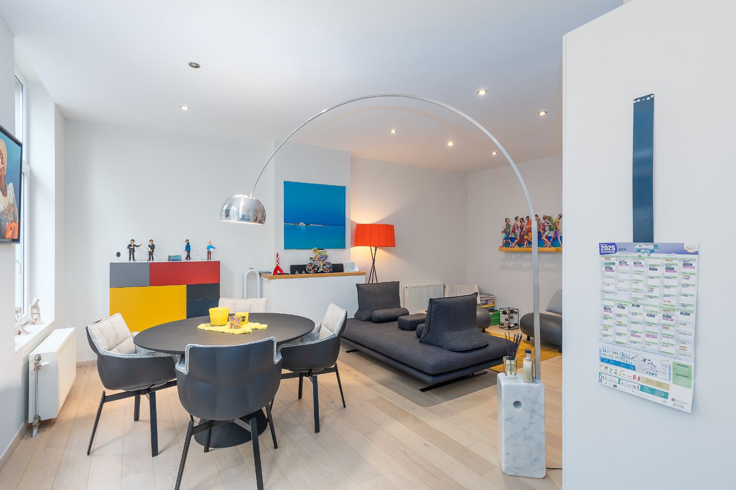 Gerenoveerd 1 slaapkamer appartement in het centrum van Oostende foto {{pictureIndex}}