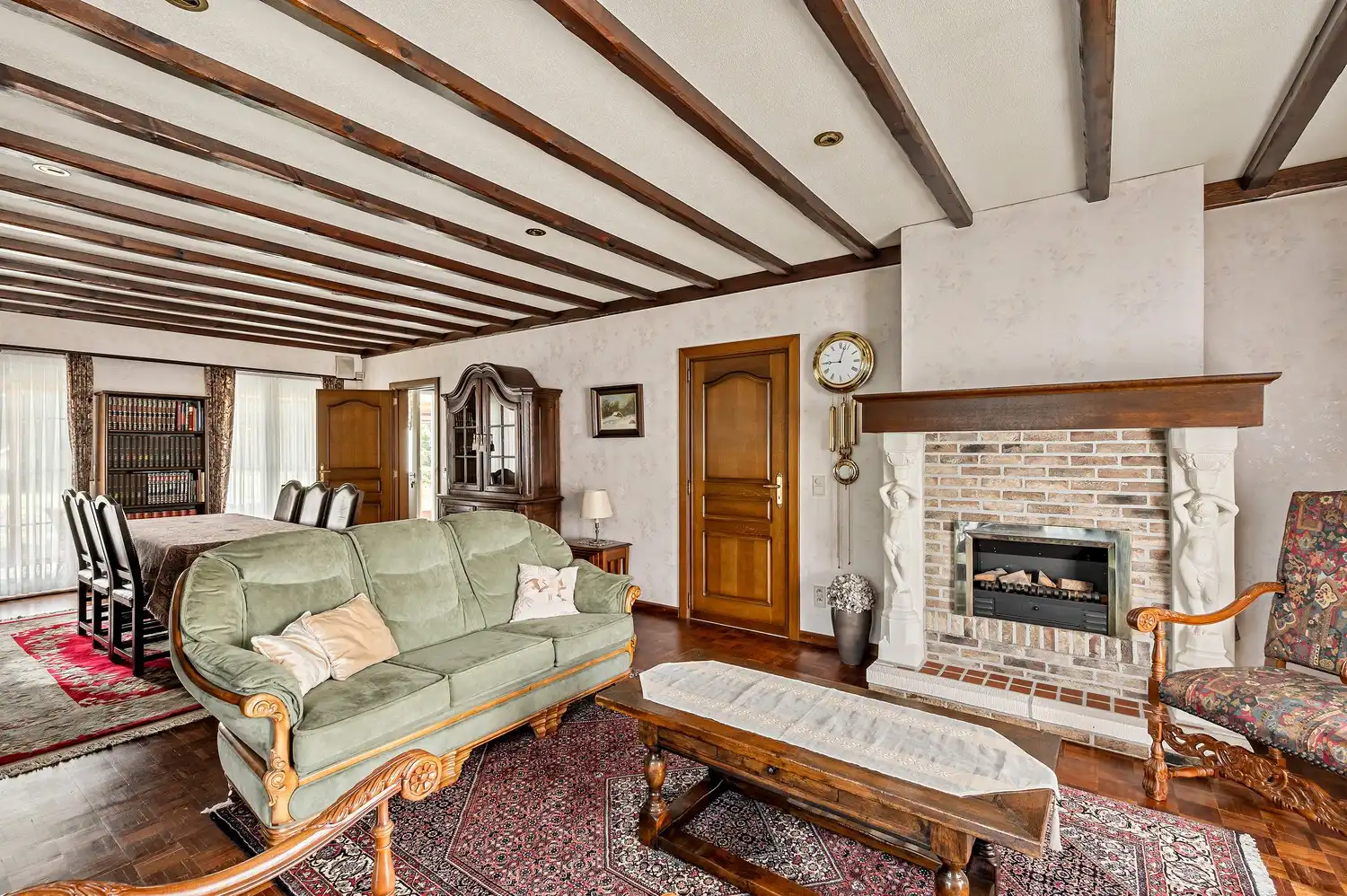 Laagbouwwoning op prachtig perceel van 2196m² foto 8