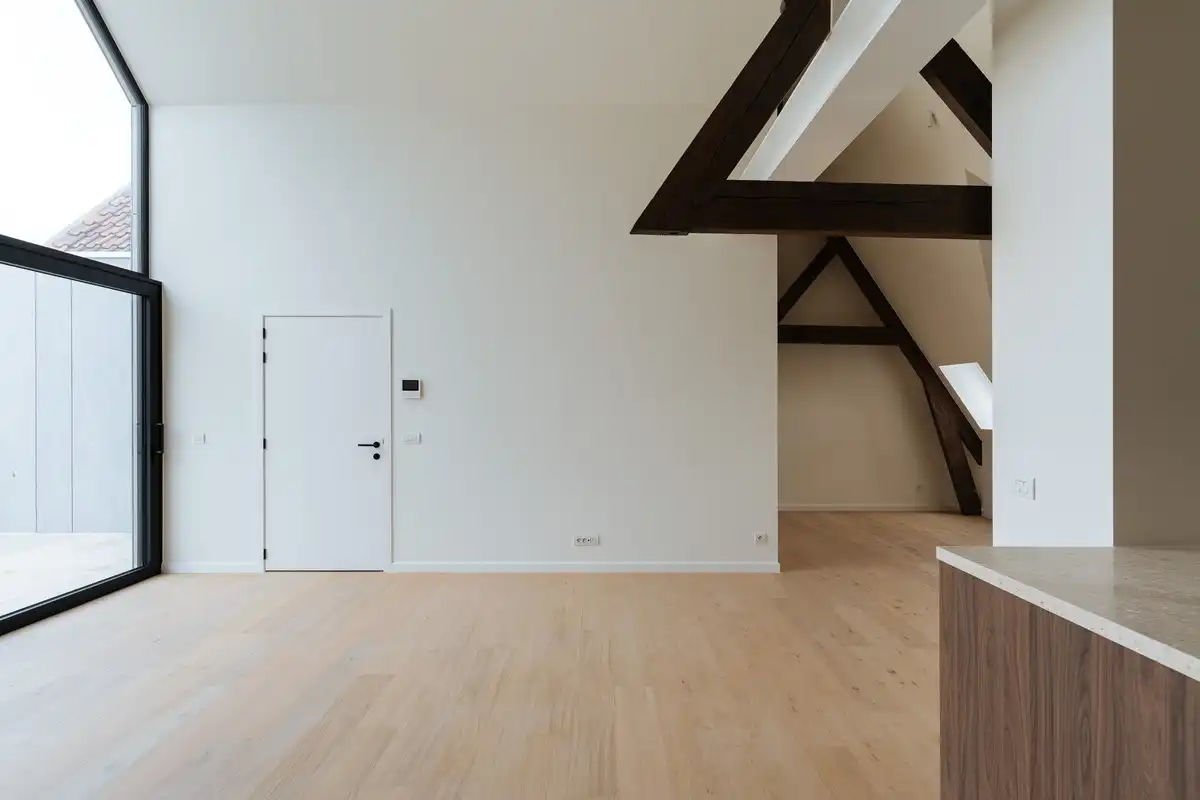 Sfeervol wonen te Brugge in een historisch gebouw foto 16