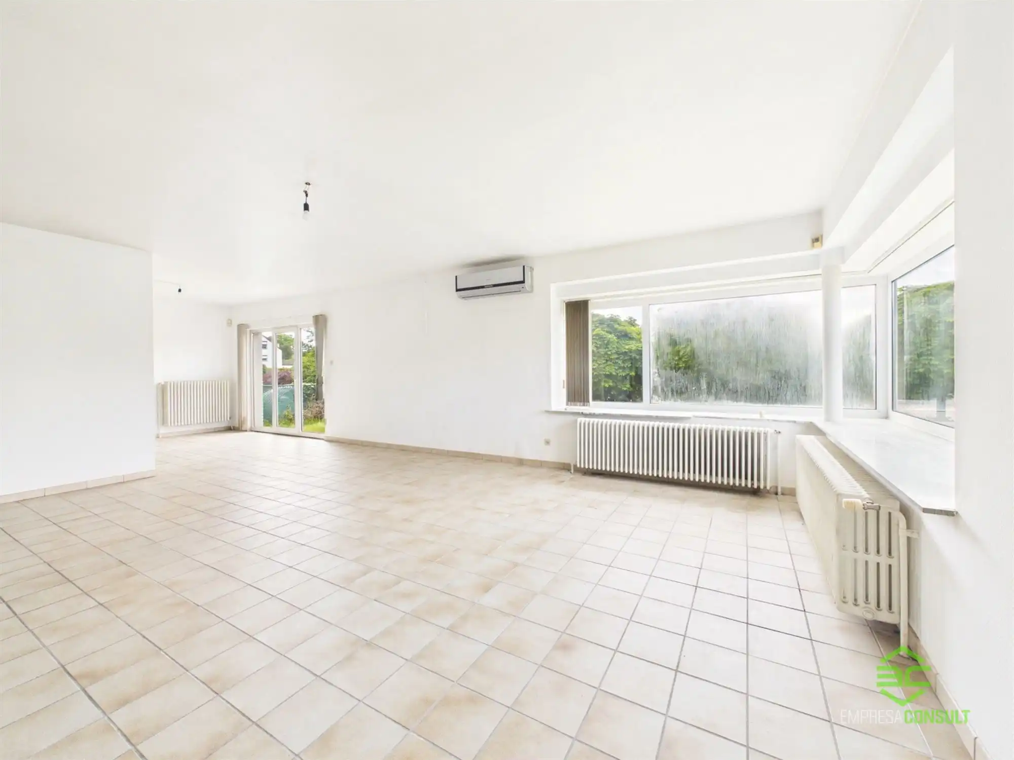 Gelijkvloerse woning met 2slpk op 7a 60ca! foto 4