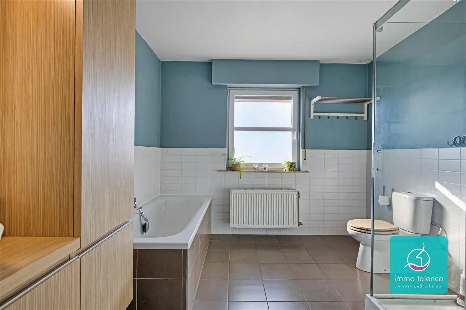 Instapklare woning - 3 slpks - garage - terras - tuin foto 16