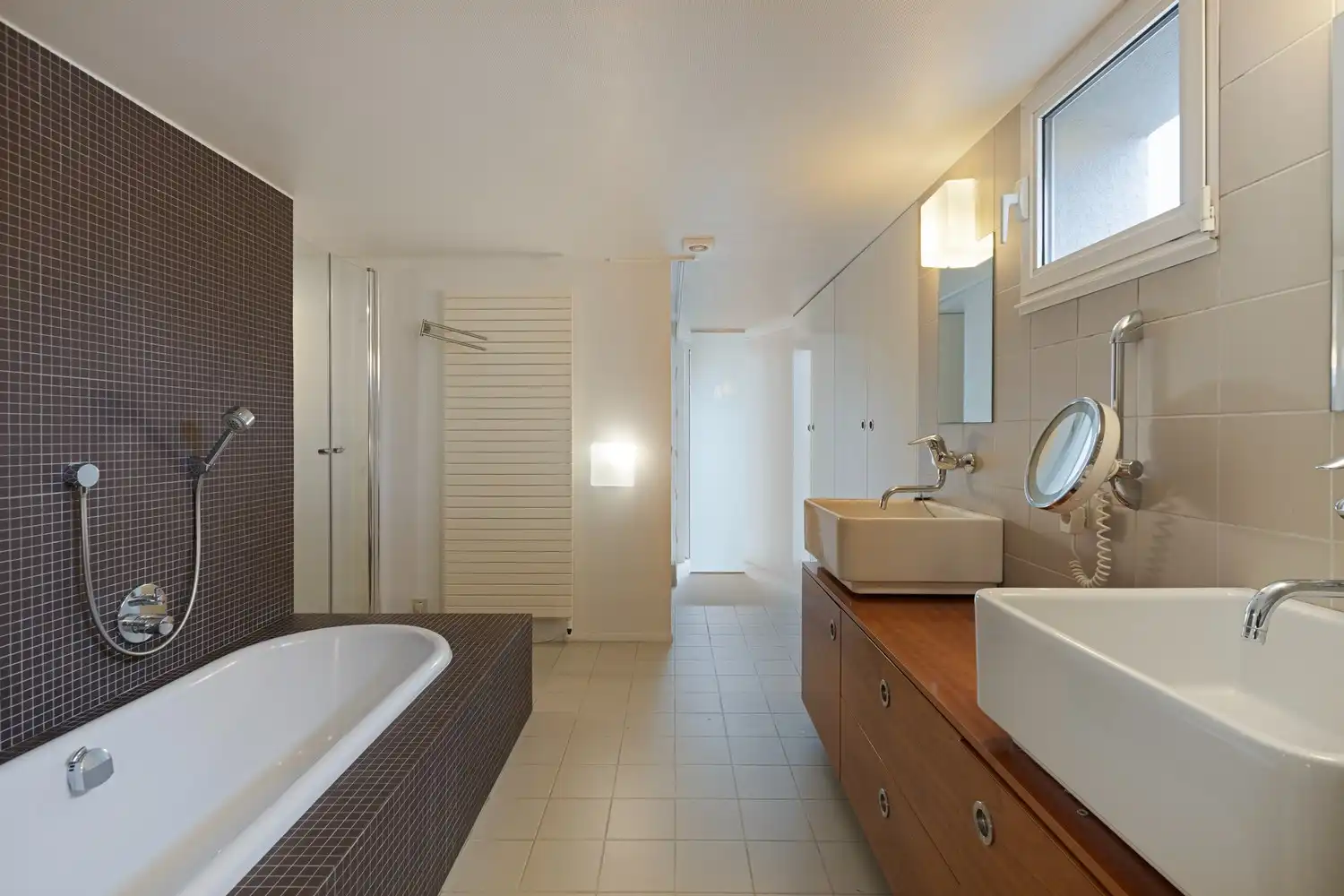 Moderne villa met ruime leefruimte, 4 slaapkamers en 2 badkamers op 13 are in gegeerde buurt Neerharen- Lanaken foto 29