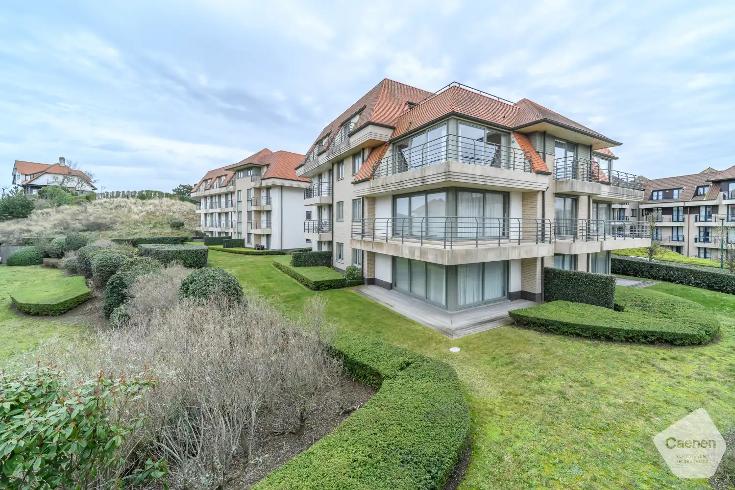 Hoofdfoto van de publicatie: Prachtig ruim zongericht hoekappartement met 2 slaapkamers en zeezicht