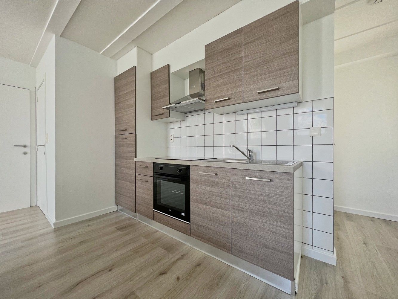 Lichtrijke, instapklaar appartement met 2 slpks.! foto 4