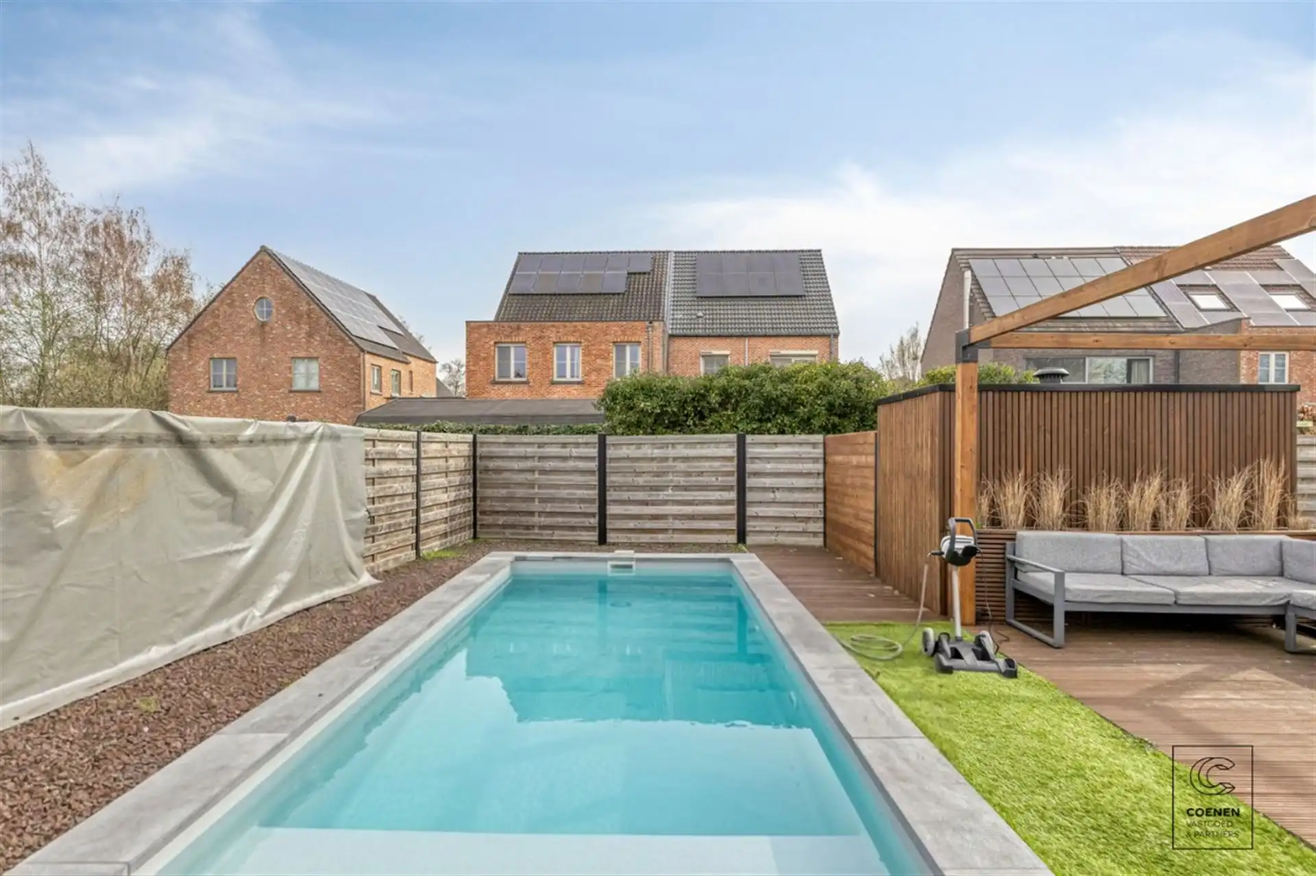 Instapklare woning met 5 slpks, tuin met zwembad te Oelegem! foto 23