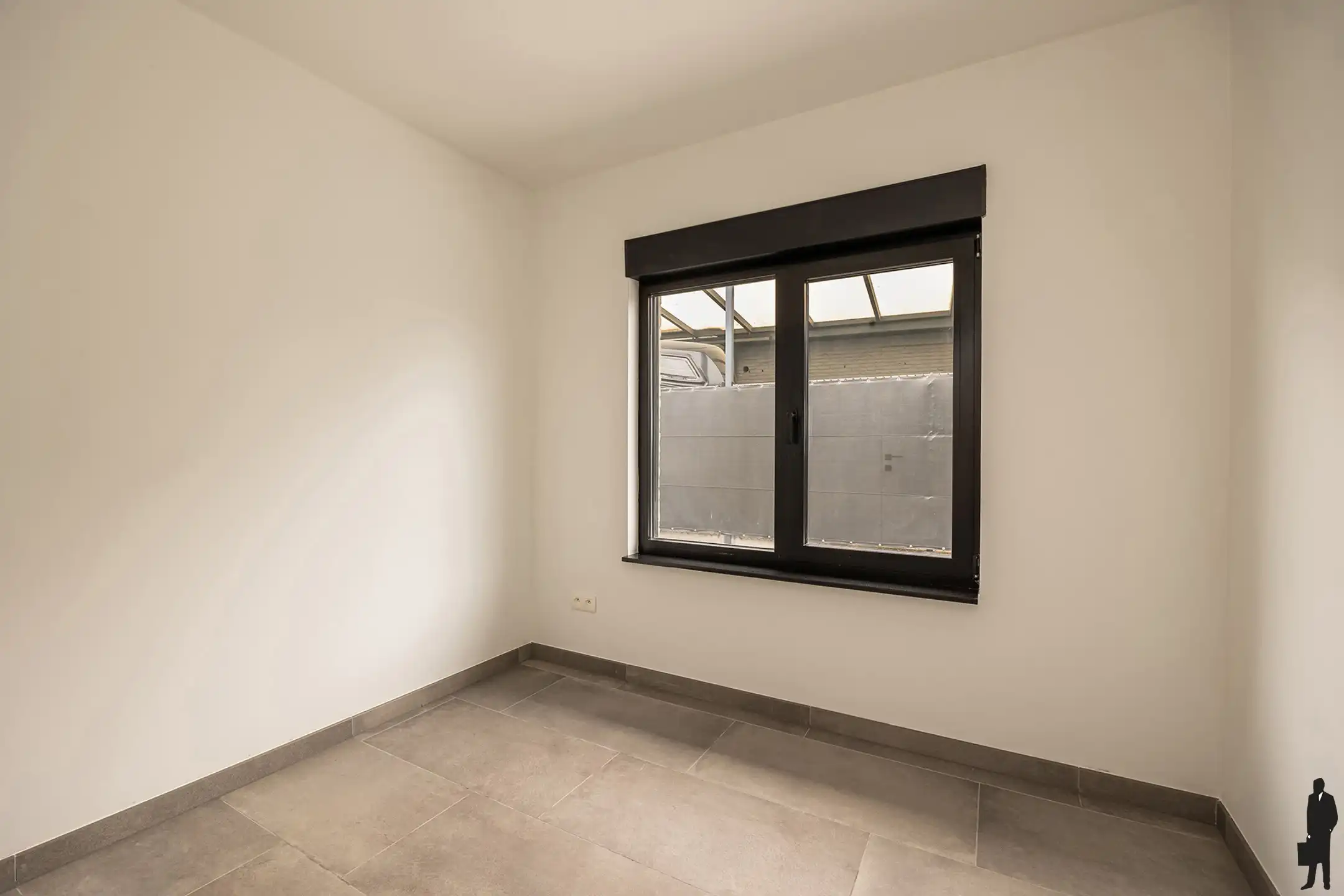 Gerenoveerde bungalow met weids uitzicht en externe garage foto 9