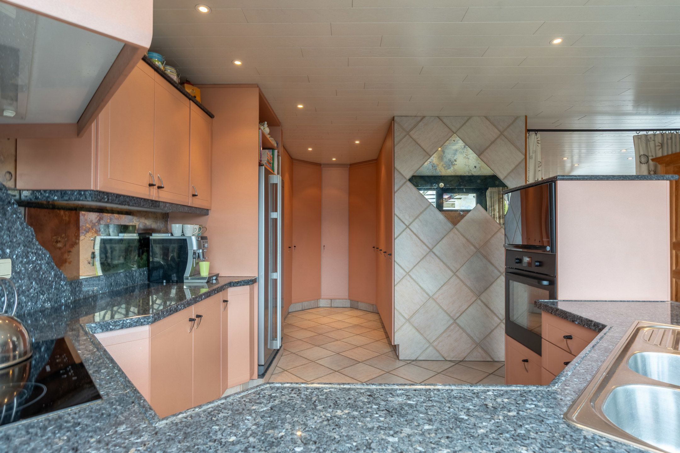 Zeer interessante handelszaak met woonst in Vosselaar foto 28