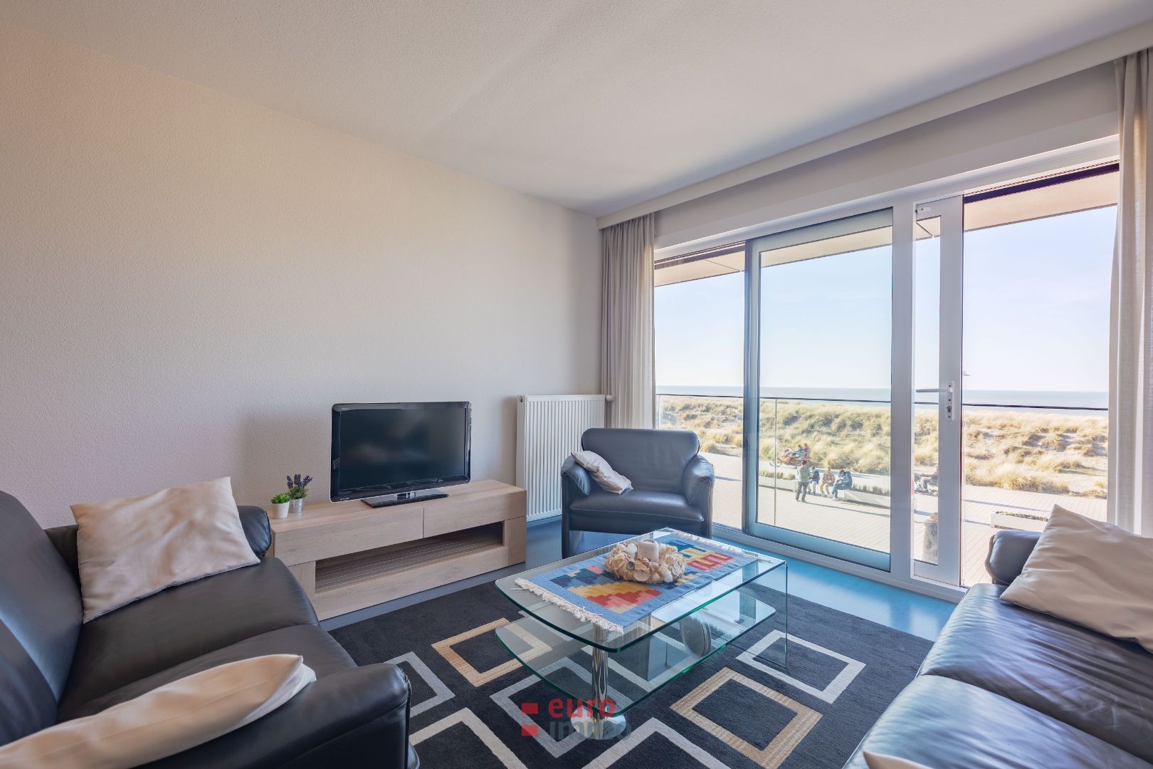 1-kamer met frontaal zeezicht in vernieuwde residentie Springvloed! foto {{pictureIndex}}