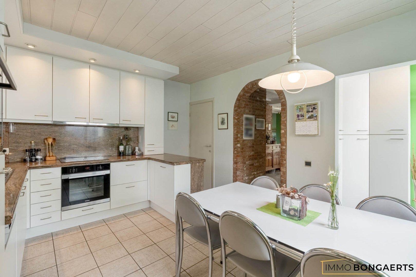 Zeer ruime woning op een leuke locatie te Bret-Gelieren. foto 20