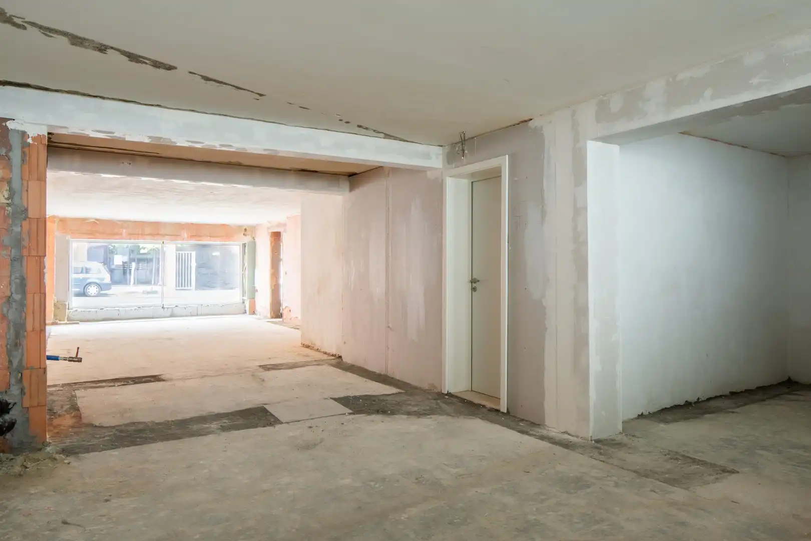 Casco handelsgelijkvloers nabij UZ Gasthuisberg foto {{pictureIndex}}