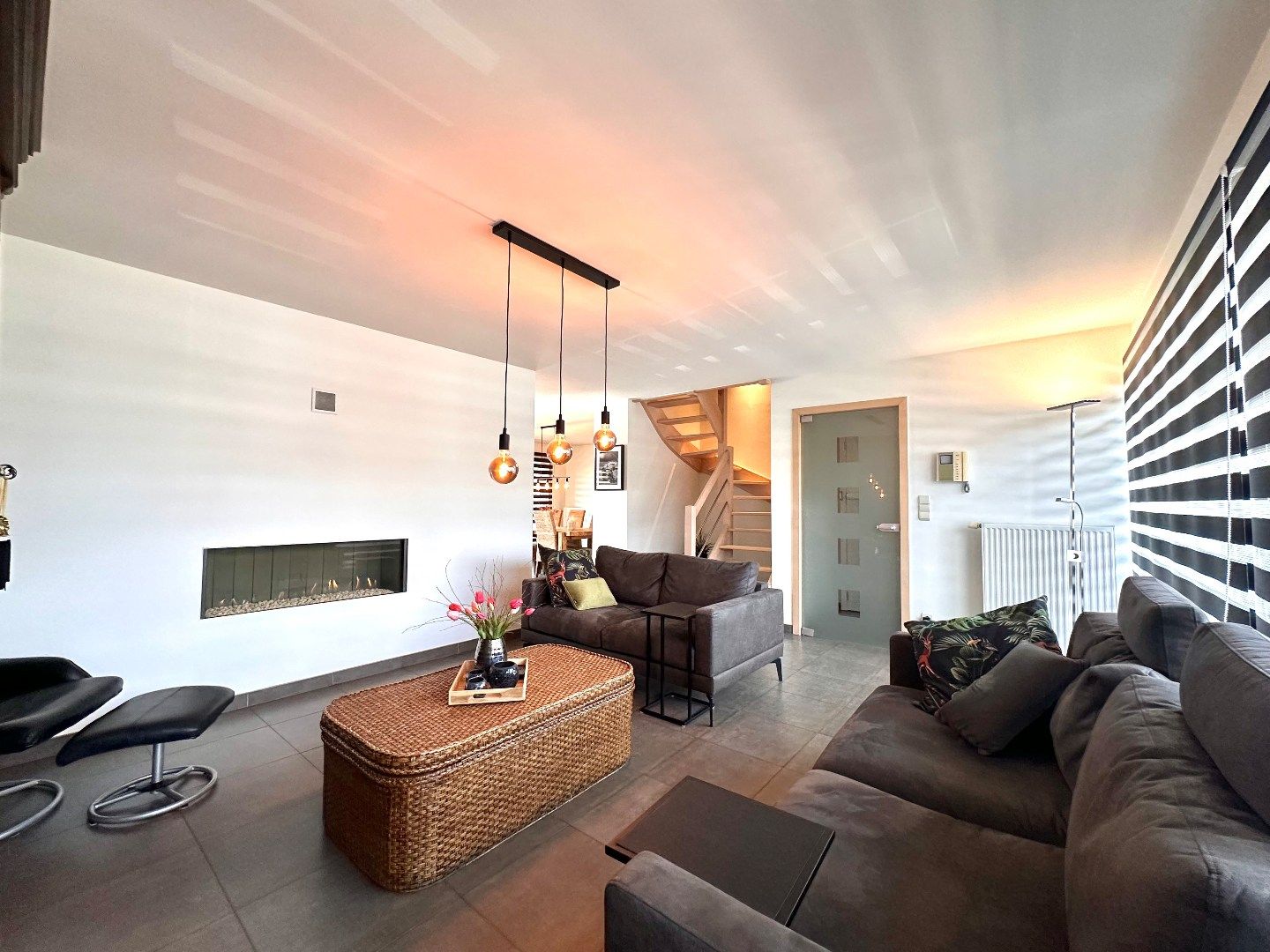 Stijlvol duplexappartement met garage, 2 terrassen en energiezuinig karakter in Kortessem foto 6