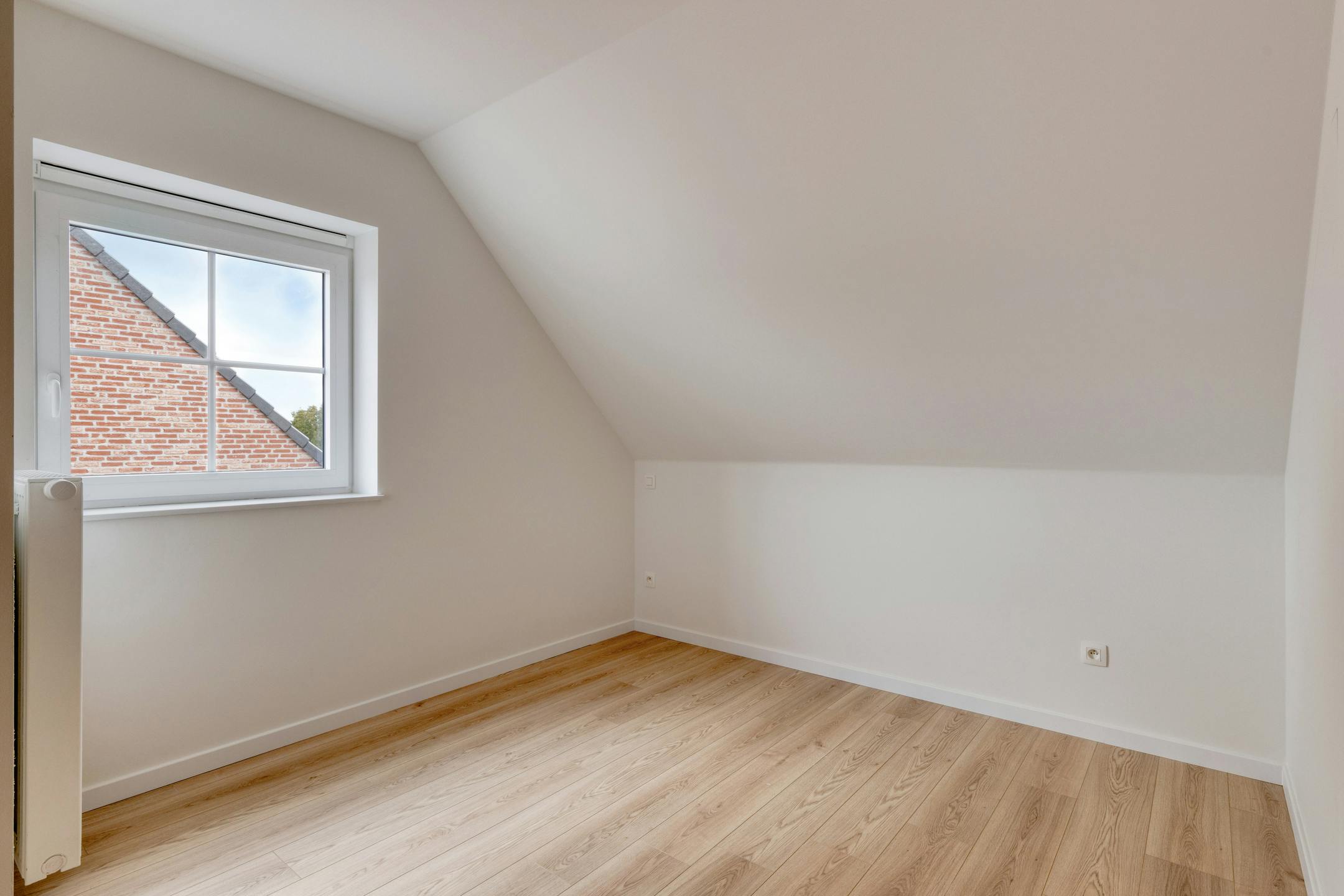 Volledig afgewerkt huis met 3 slaapkamers en tuin in Izegem foto 12