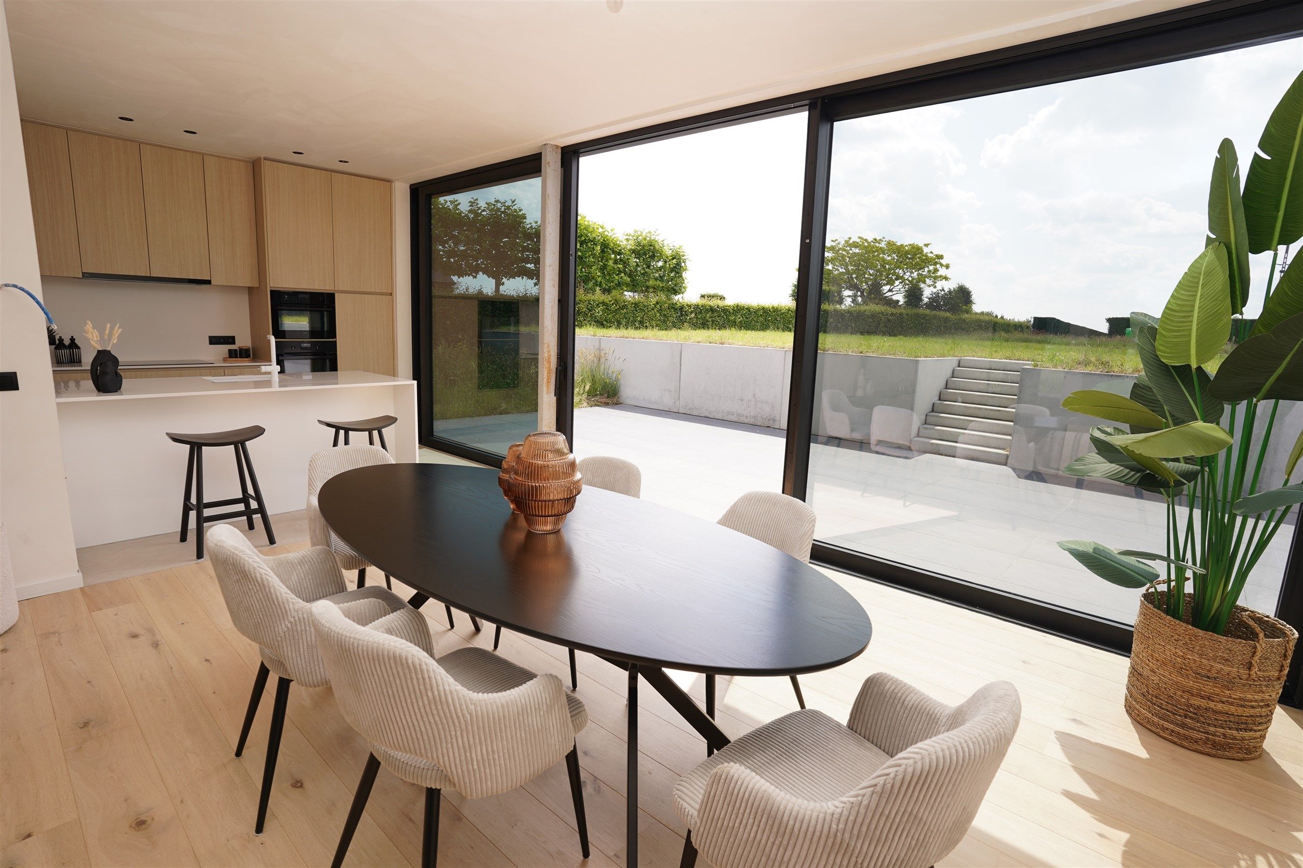 Halfopen NIEUWBOUW op 561 m² – Ruimte, Licht en Leefcomfort foto 7
