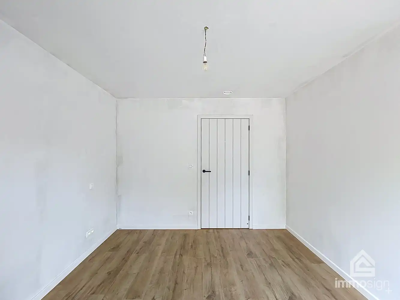 Gerenoveerde gelijkvloerse woning op ruim perceel in Peer! foto 11