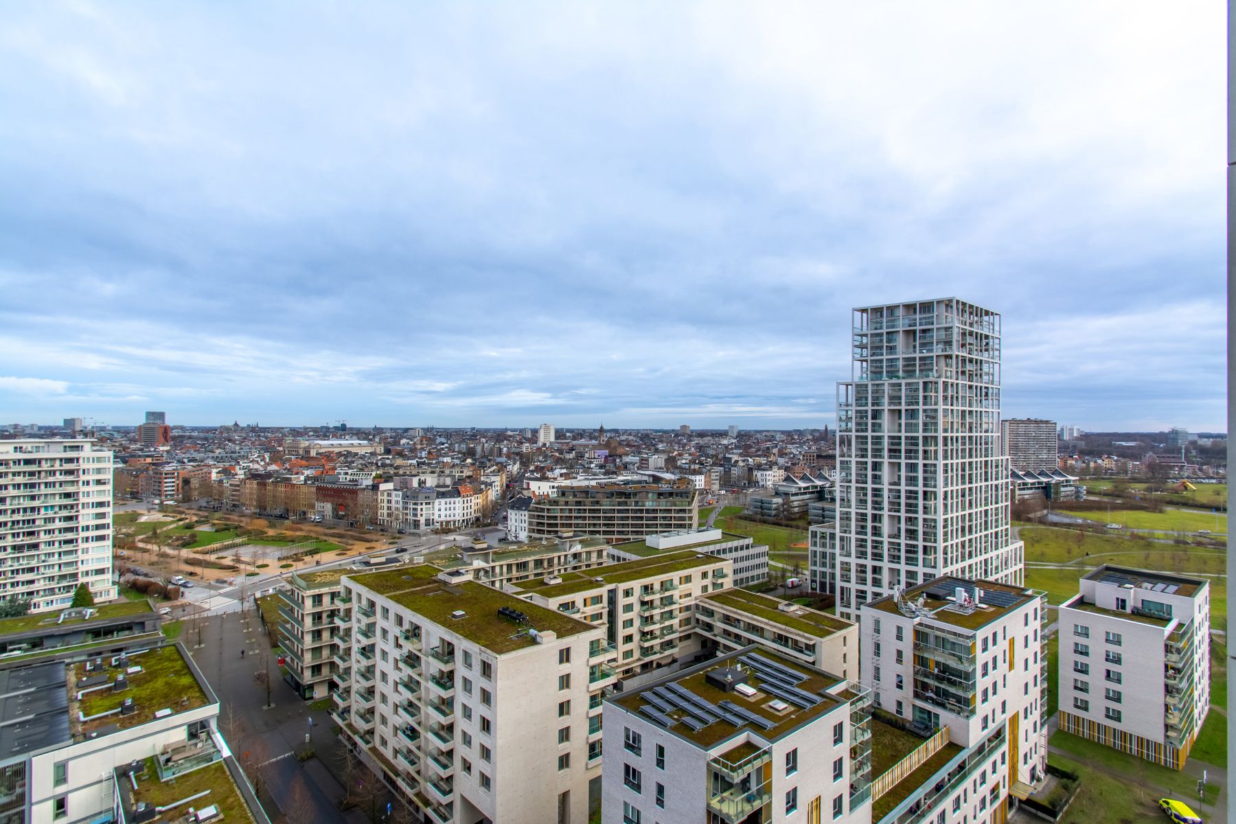 Gemeubeld 2 slaapkamer appt. met zicht op de Schelde foto 6