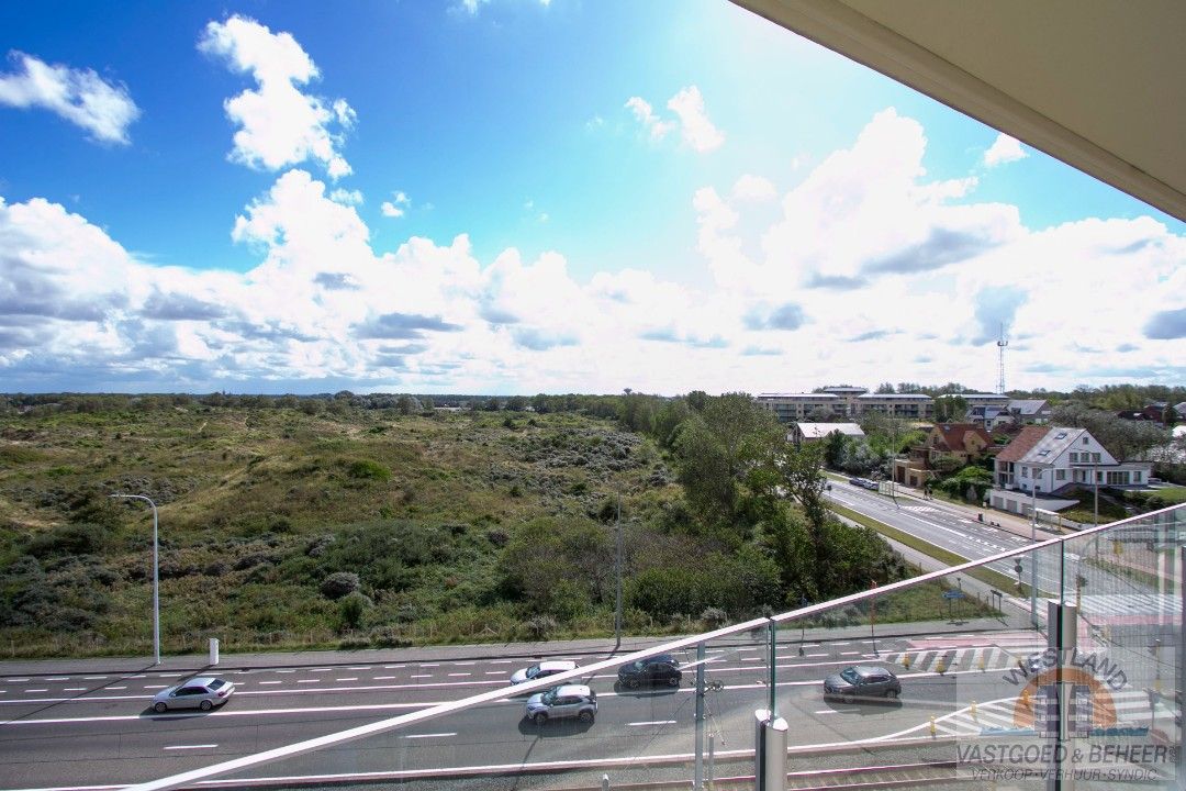 Studio met mooi zicht op natuurgebied foto 3