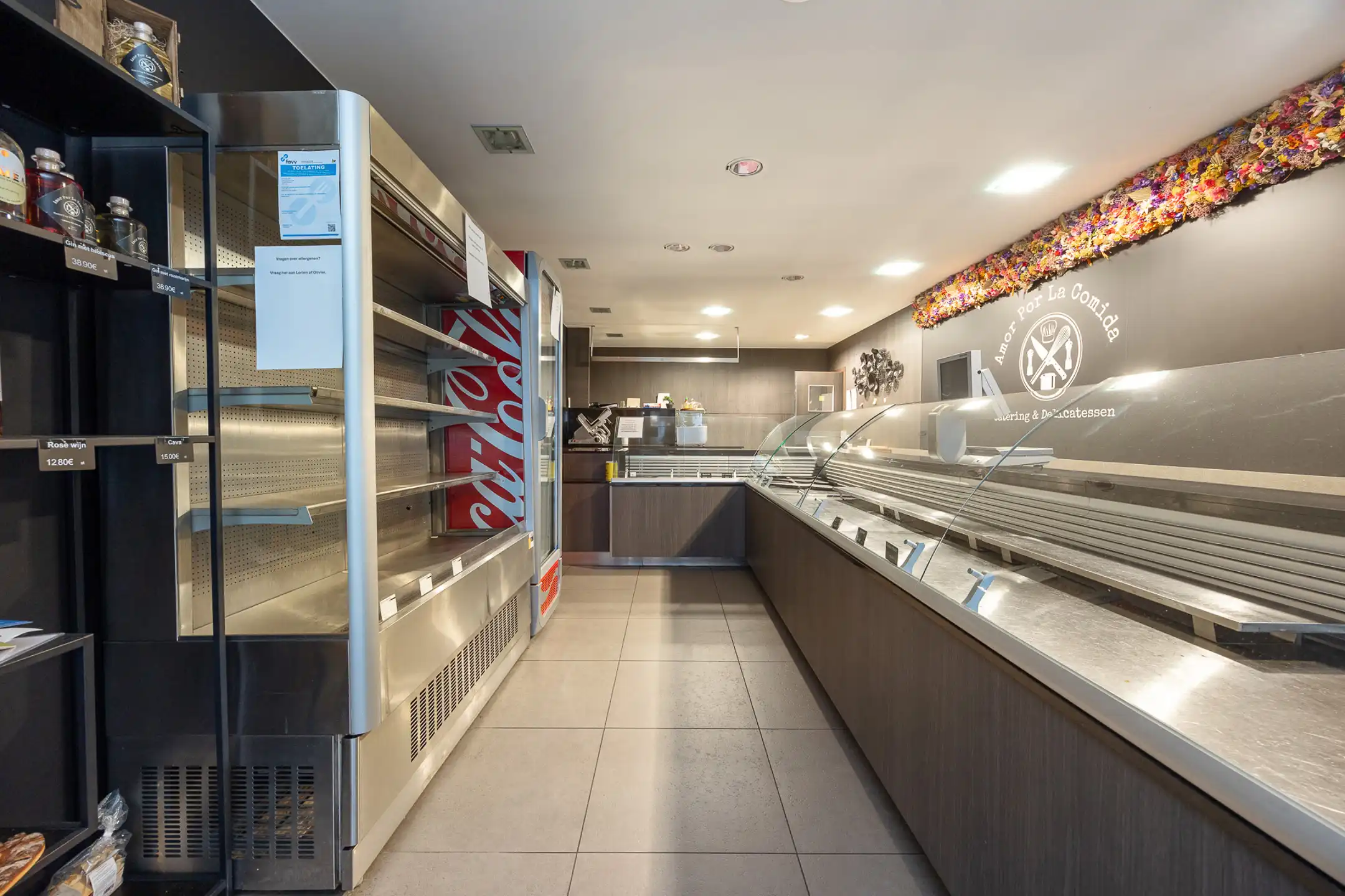 Modern handelsgelijkvloers in het centrum van Lint (115m²) foto 9