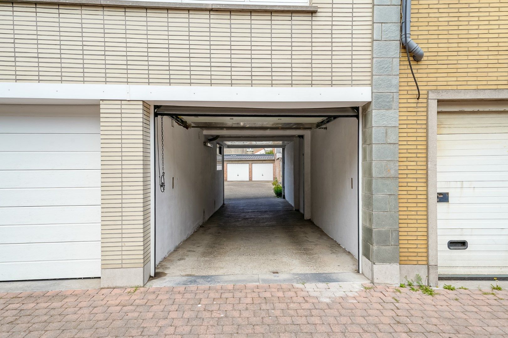 Ruime gezinswoning met 5 slaapkamers te Oostende foto 21