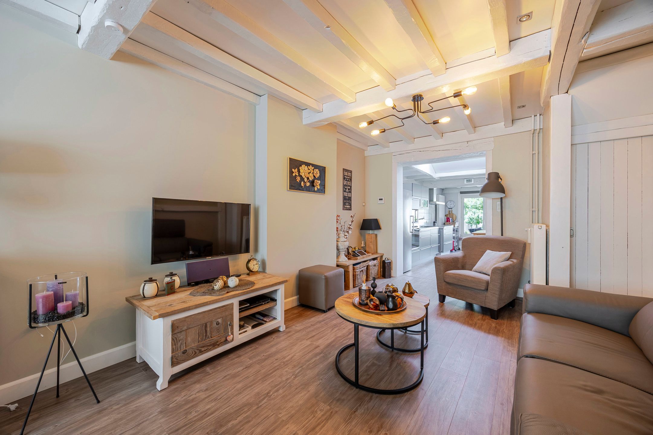 Instapklare rijwoning op uitstekende locatie foto 2