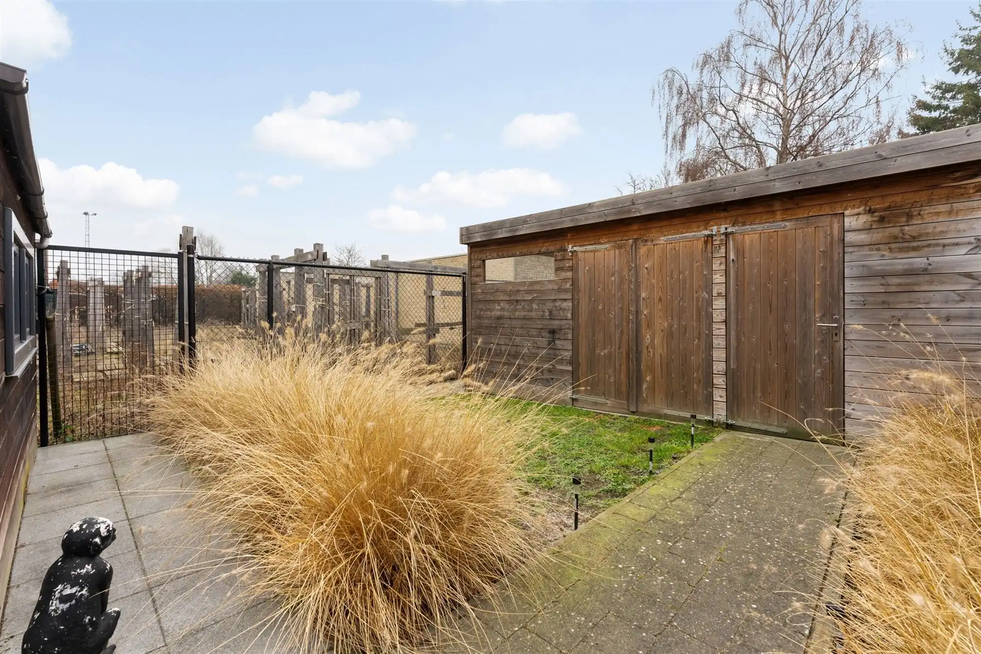 KNAP GERENOVEERDE WONING (175M²) MET 4 SLAAPKAMERS EN LEUKE STADSTUIN TE HASSELT foto 27