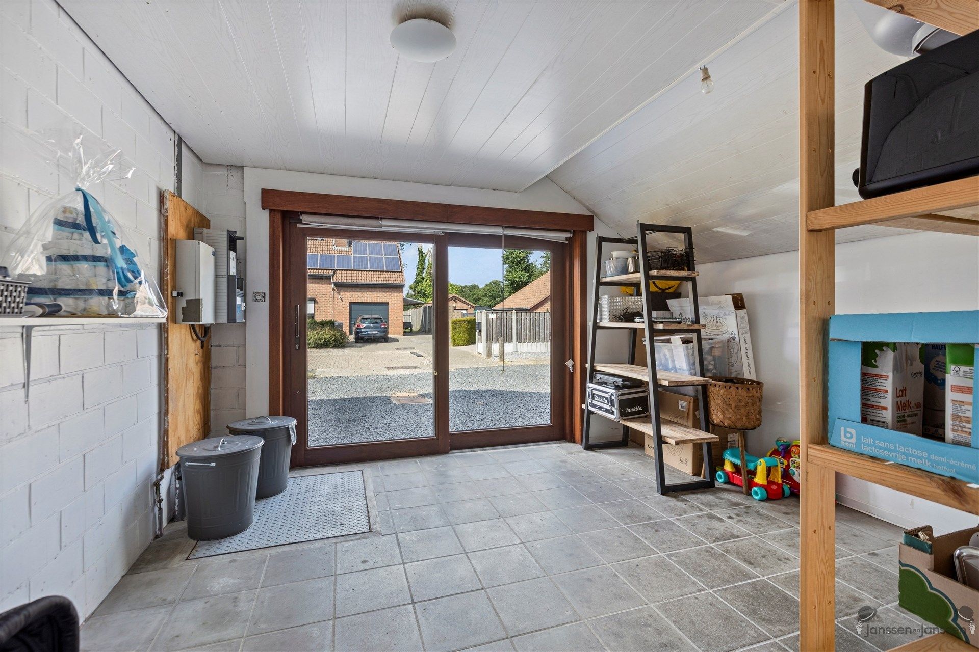 Instapklaar wonen met zonnige tuin in Hechtel-Eksel foto 9