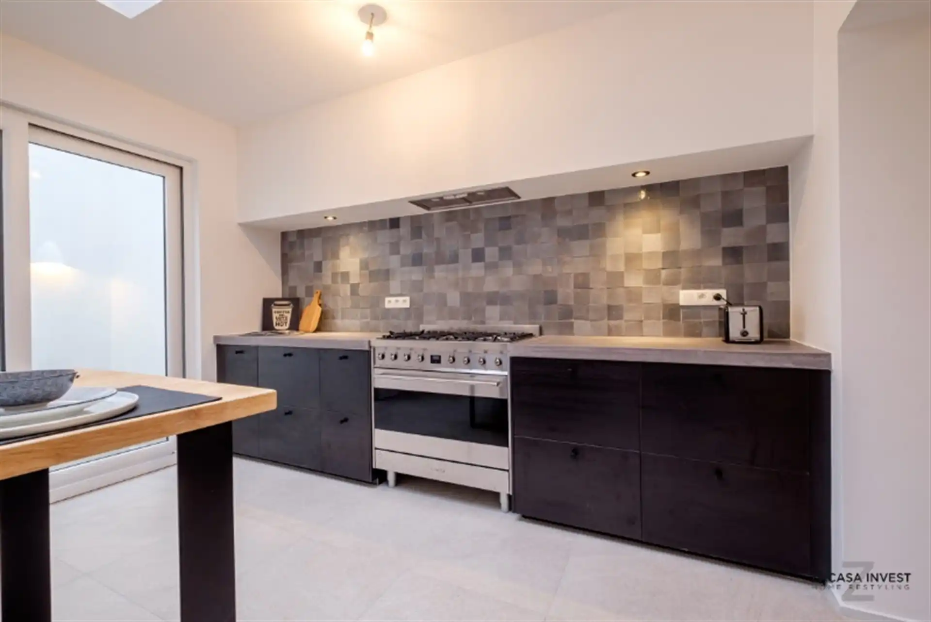 Met zorg gerenoveerde woning gelegen aan stadspark van Aalst foto 3