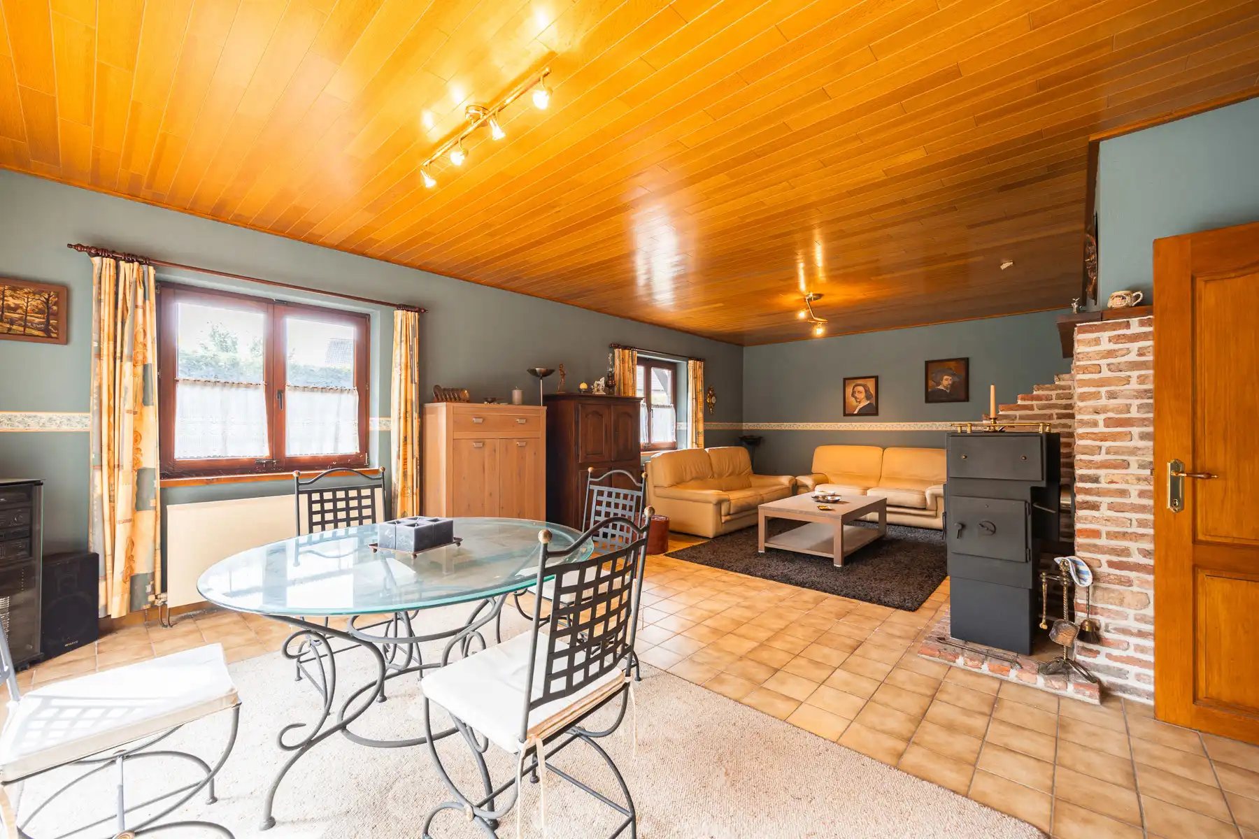 Charmante villa op perceel van 225 m² met garage foto 3