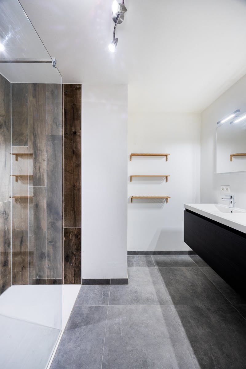 Energiezuinig gelijkvloers appartement met terras in Boom foto 13