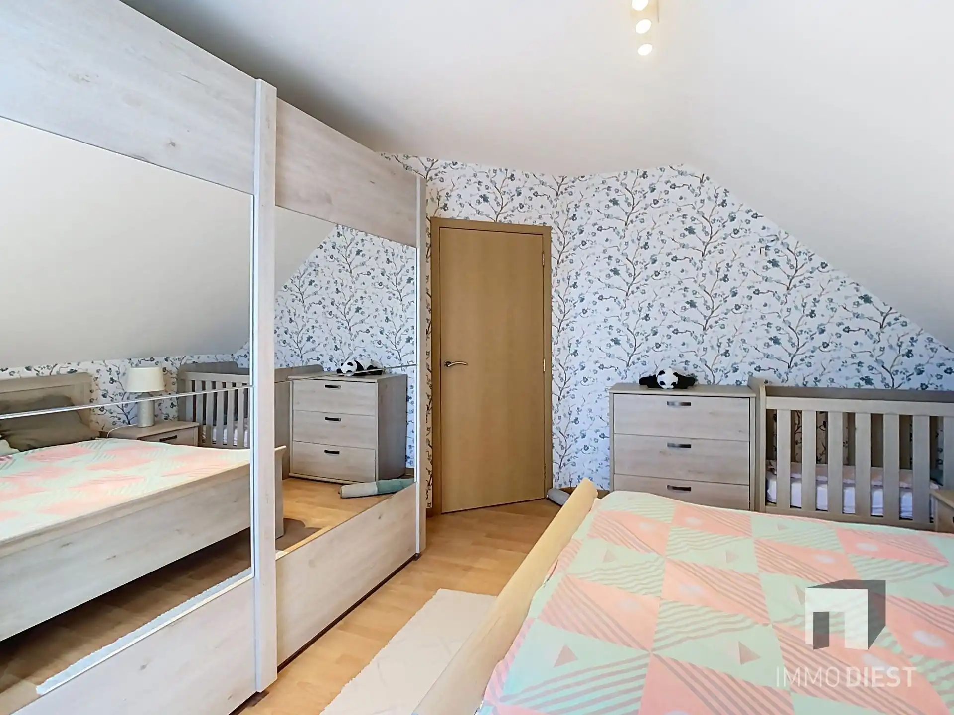 Unieke duurzame woning met 5 slaapkamers foto 32