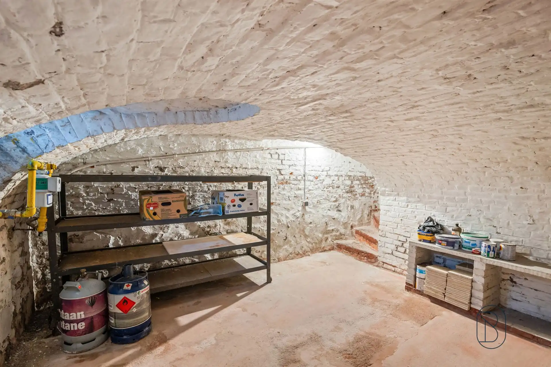 Te renoveren woning in centrum Lessines. foto 13