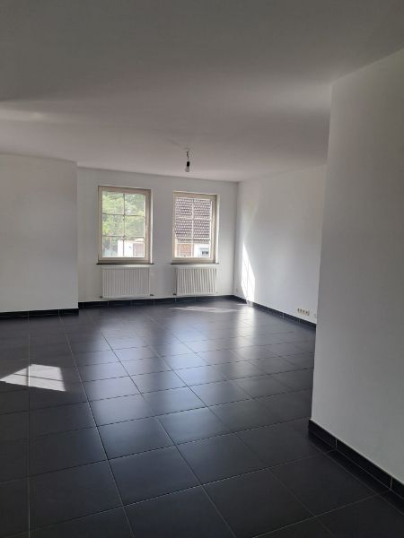 Recent, ruim woonhuis (±250m²), centrum Kasterlee met inpandige garage en stapl. foto 11