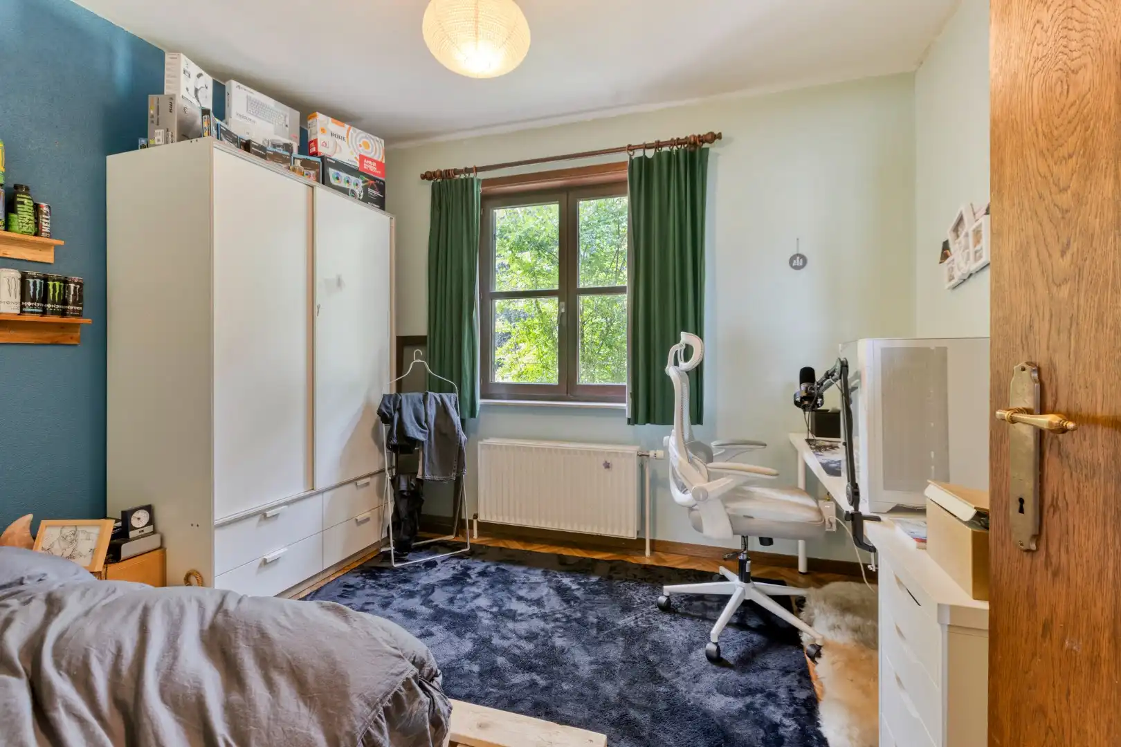 Ruime woning met 5 slpks gelegen op een rustige locatie met een vlotte verbinding naar de omliggende gemeenten !  foto 10