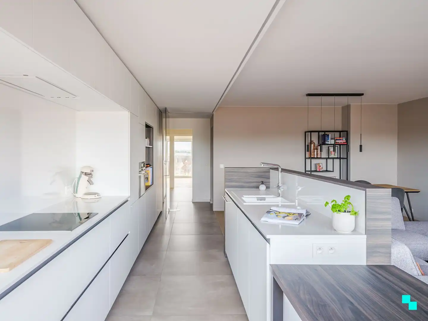 Stijlvol appartement nabij de Sint-Lievenspoort foto 13