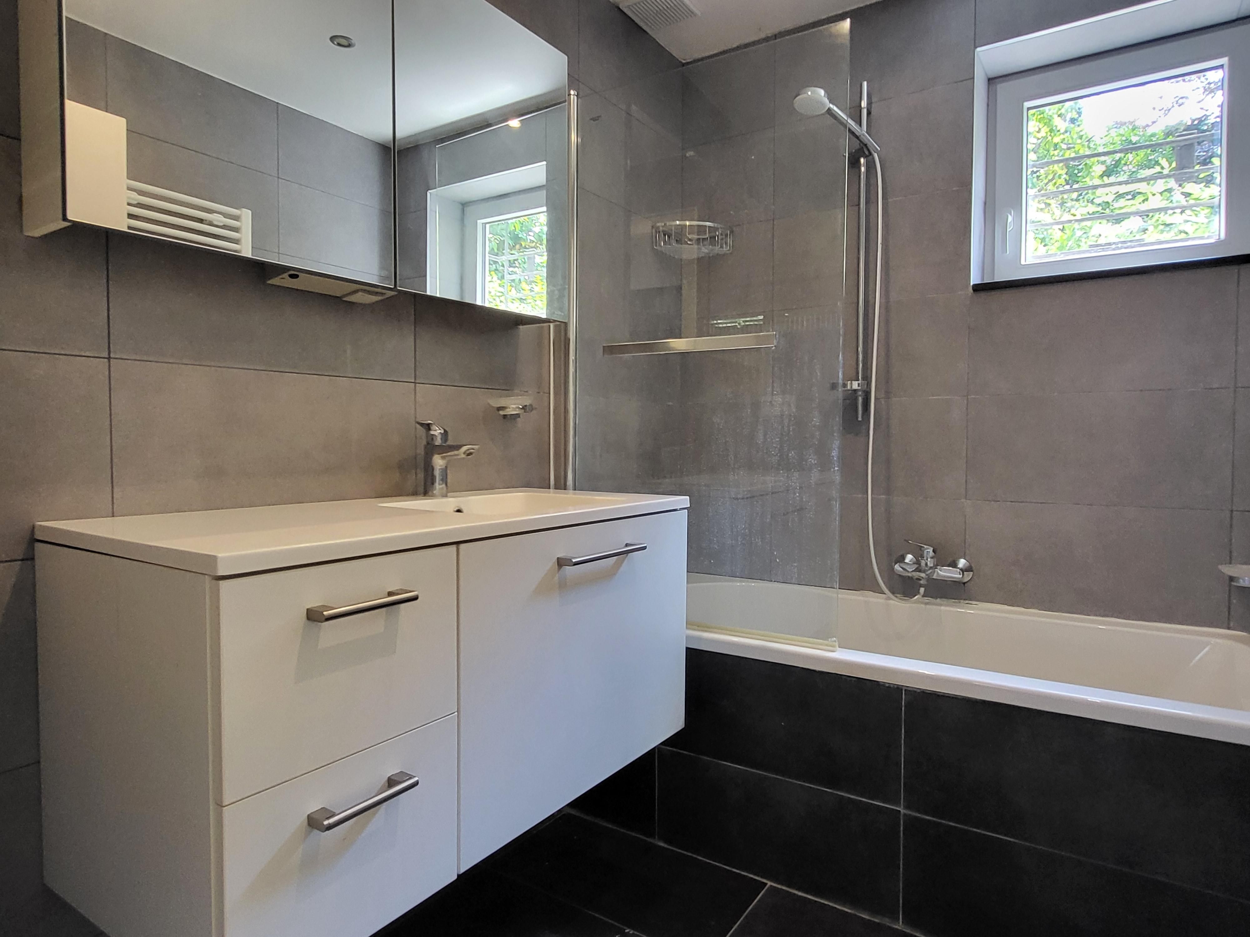 Charmante open bebouwing op 286m² gelegen in het groen met garage.  foto 13