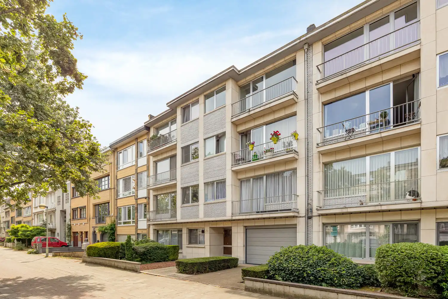 Instapklaar en smaakvol gerenoveerd appartement met 2 slaapkamers op een uitstekende locatie op de grens Deurne/Borgerhout foto 4