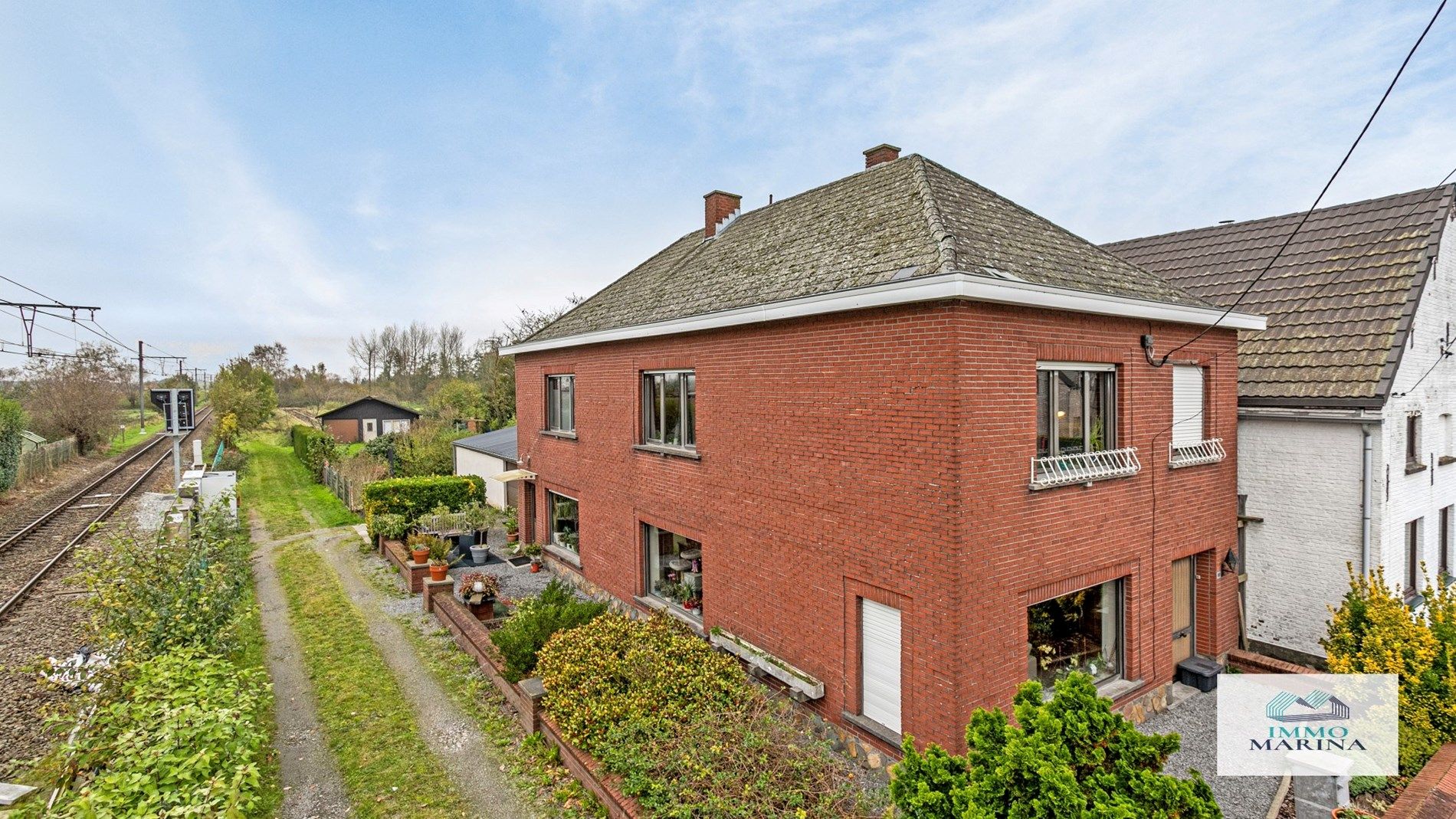 Ruime woning met 3 kamers en atelier op 7,6a te Leest foto 4