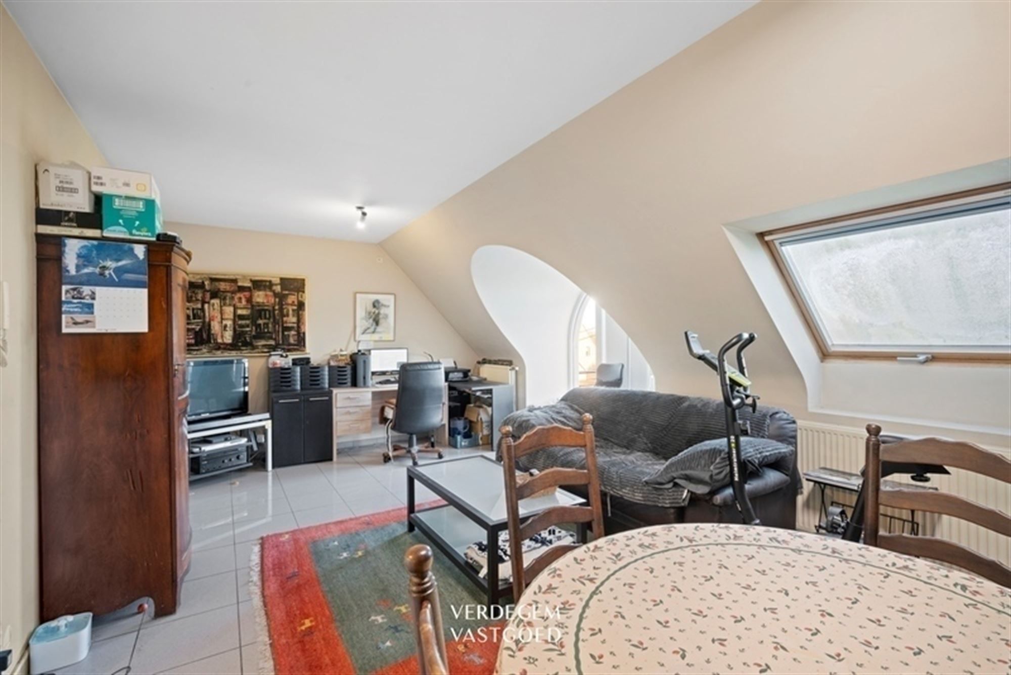 Gezellig appartement met 2 slaapkamers, terras en autostaanplaats foto 8
