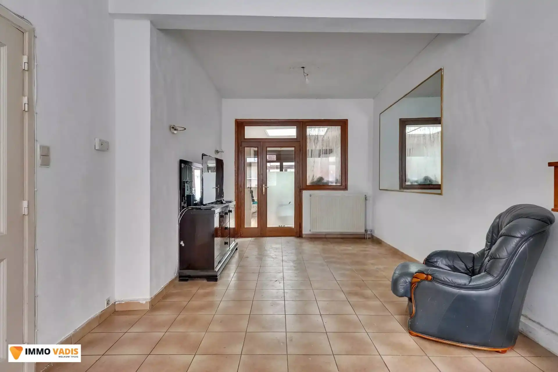 Authentiek herenhuis met karakter, klaar voor een stijlvolle renovatie. foto 4