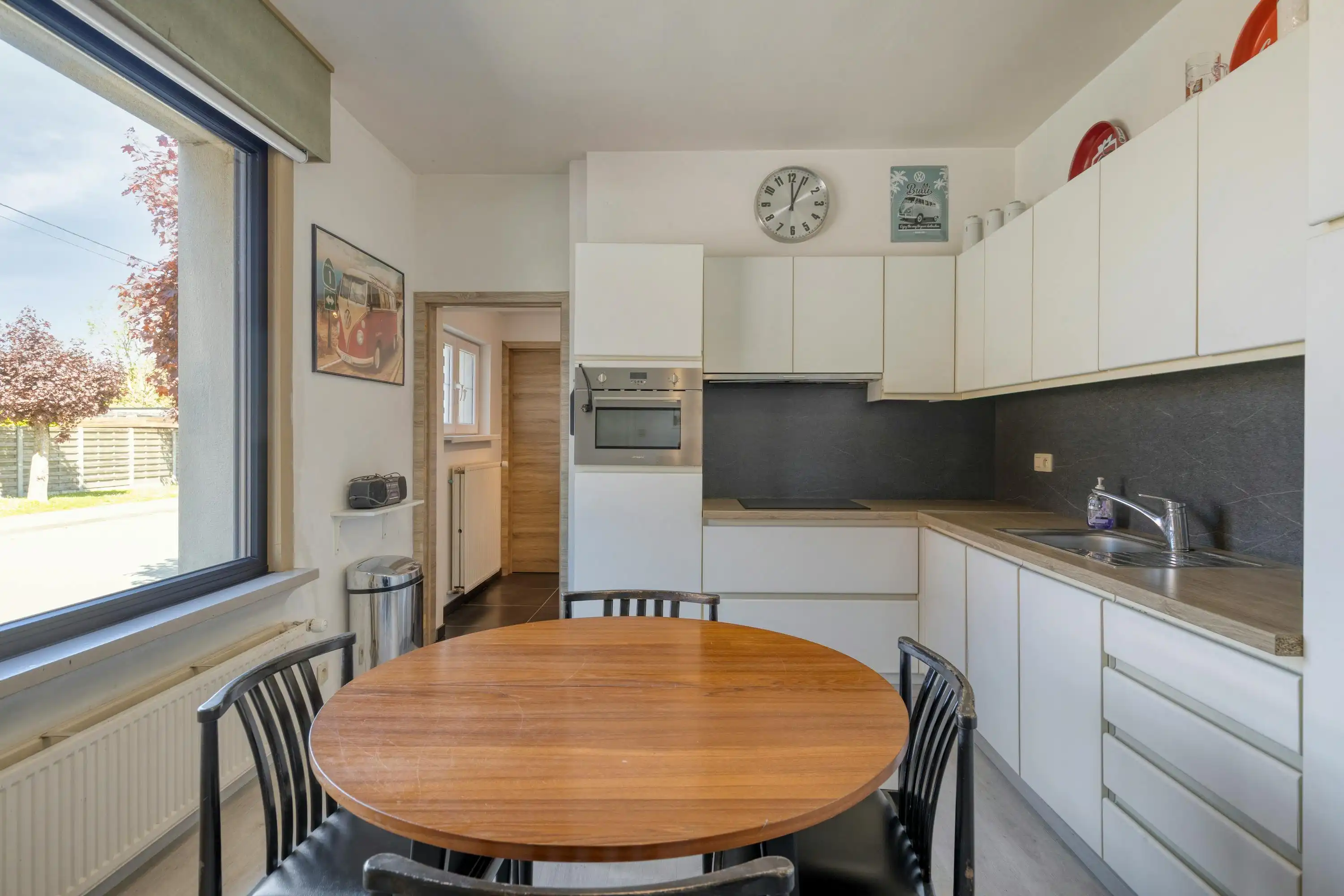 Een charmant huis met gezellige tuin en garage te Roeselare foto 7