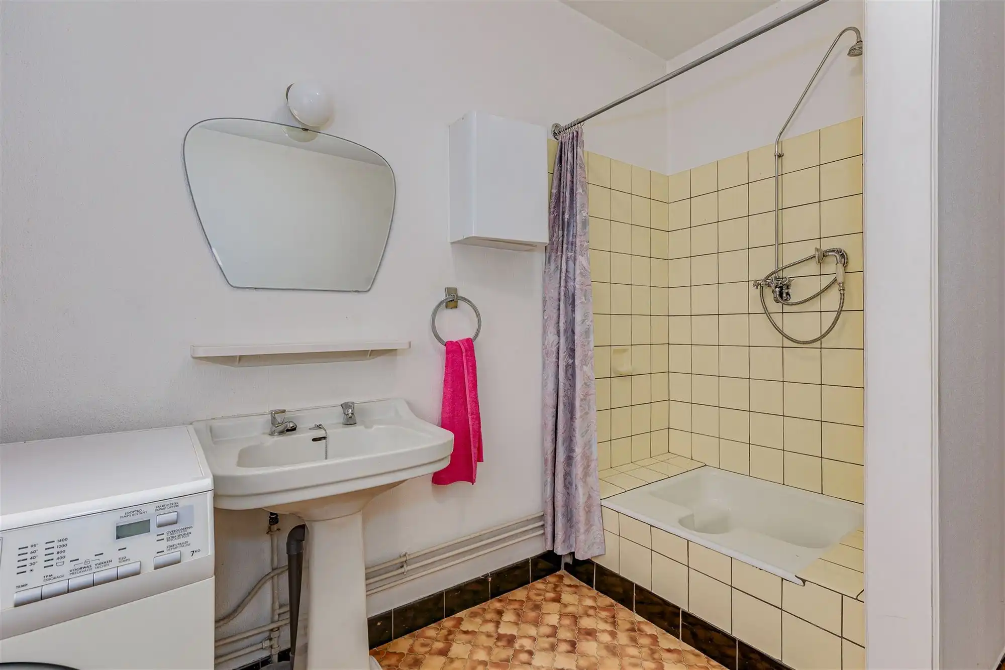 Op te frissen woning met 3 slk en tuin in Beerse foto 10