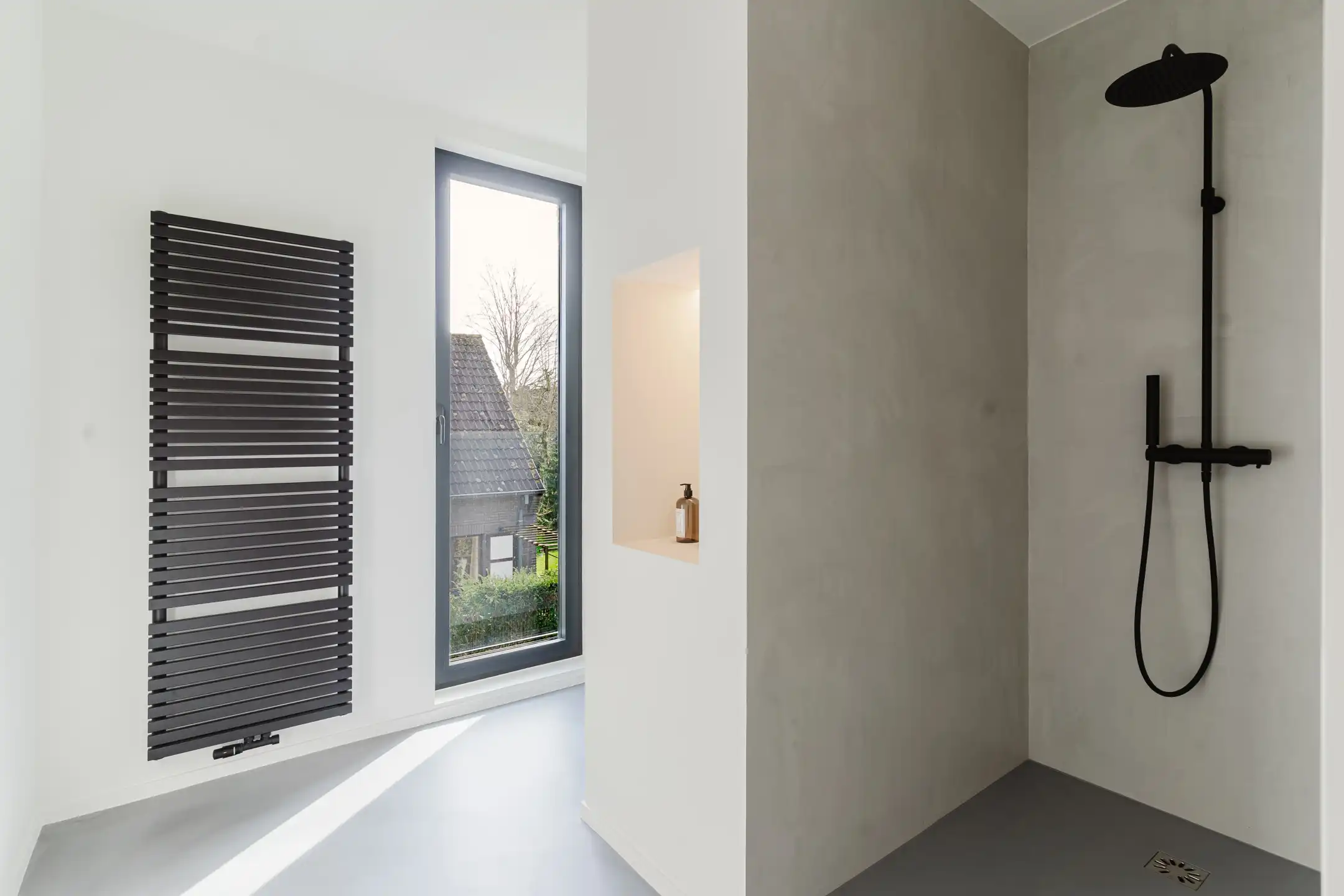 Modernistische woning met 4 slaapkamers en tuin te Drongen foto 15