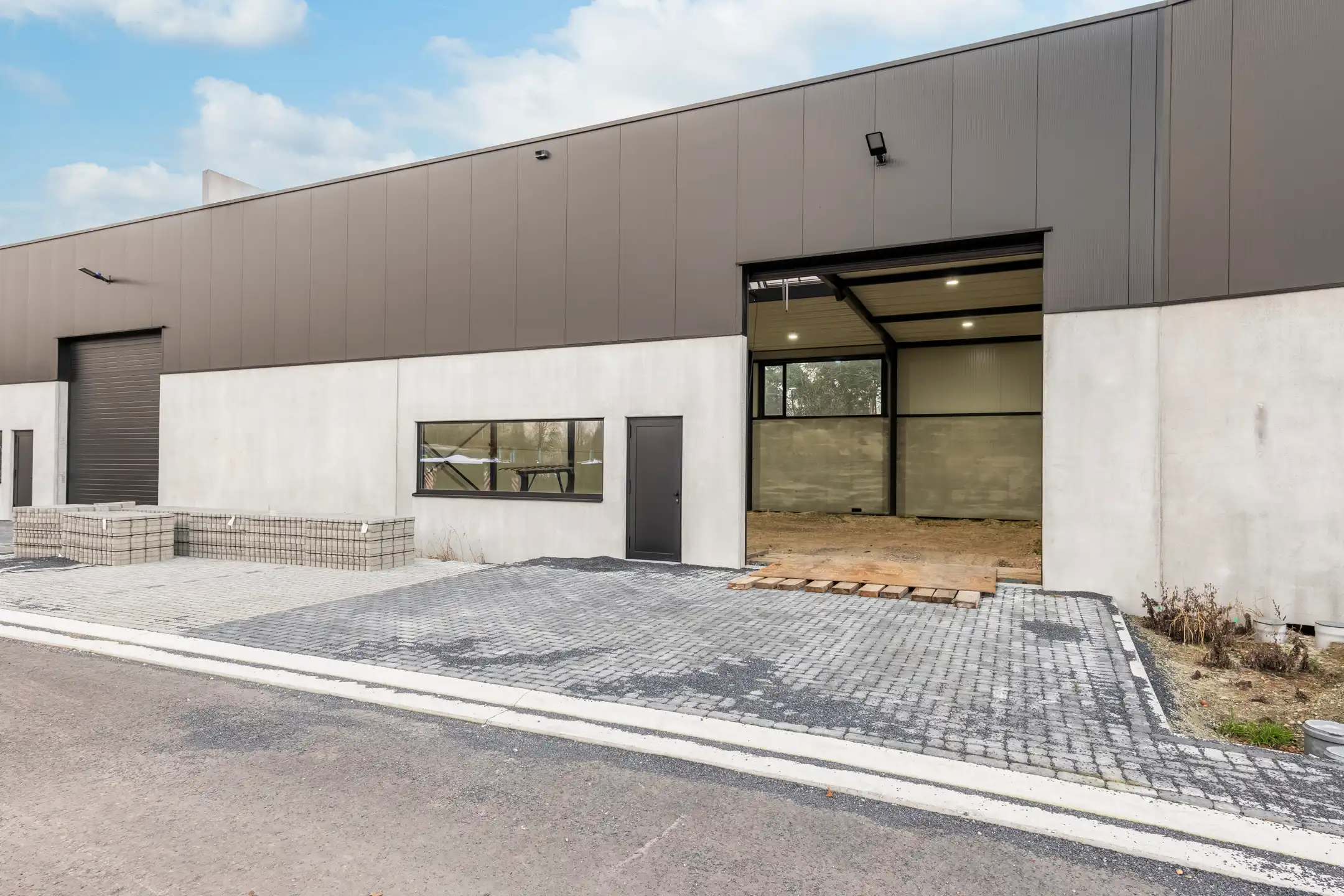 Nieuwbouw KMO-unit van 370 m² te Beerse foto 2