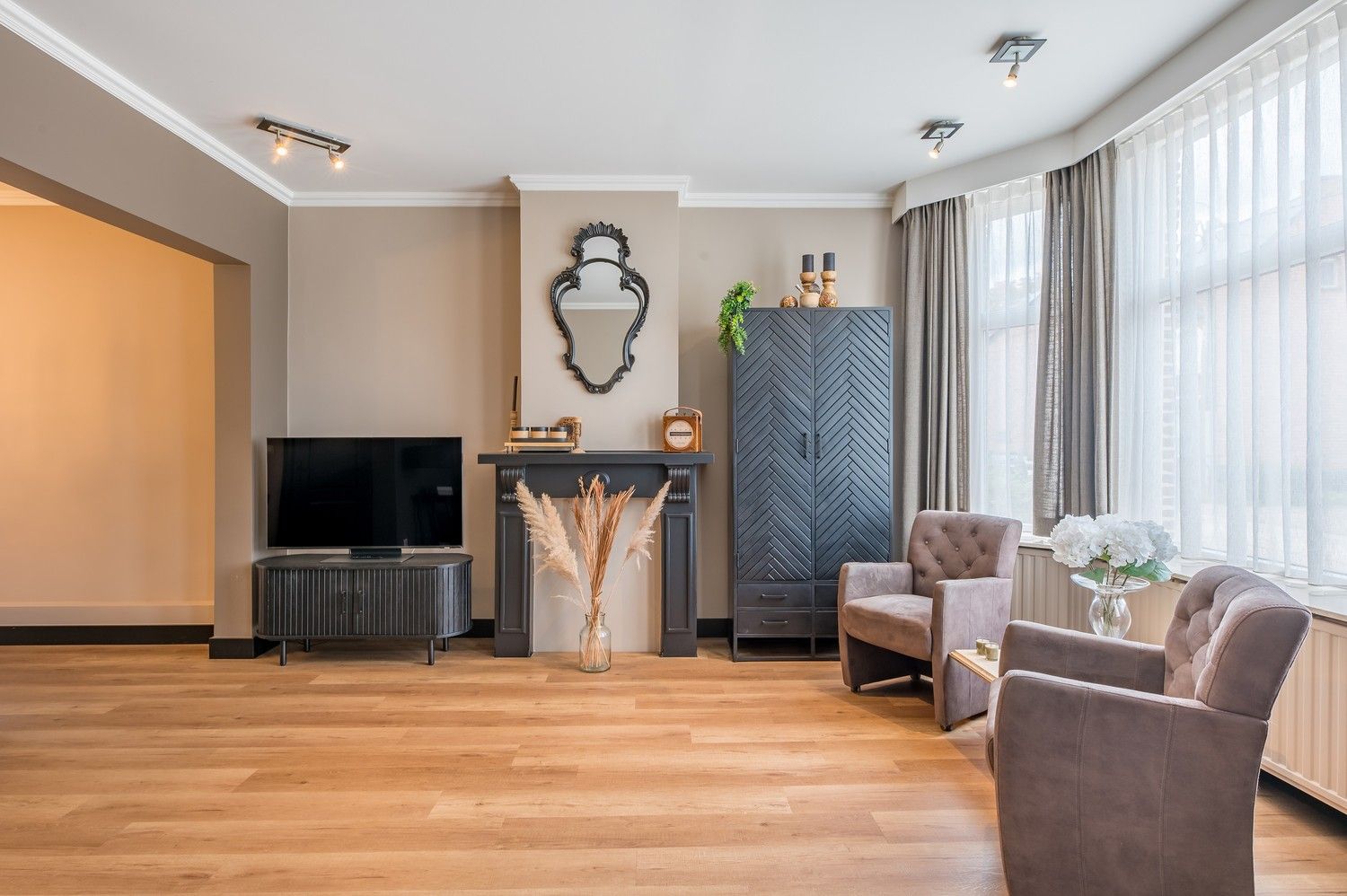 INSTAPKLARE WONING I ZWEMBAD I 4 SLPK foto 6