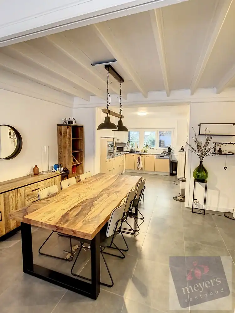 Ruime woning met tuin te Hasselt foto 5