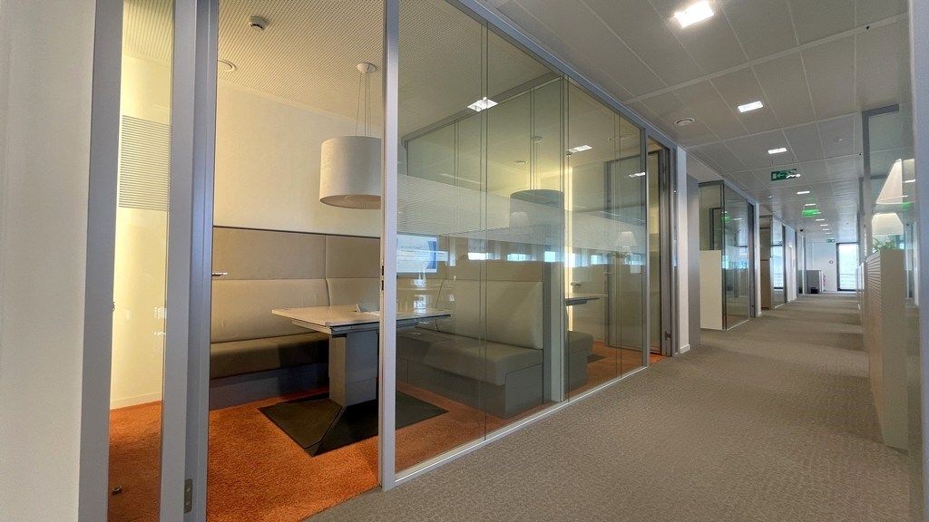 Instapklare kantoren te huur aan Stadspark in Antwerpen foto 4